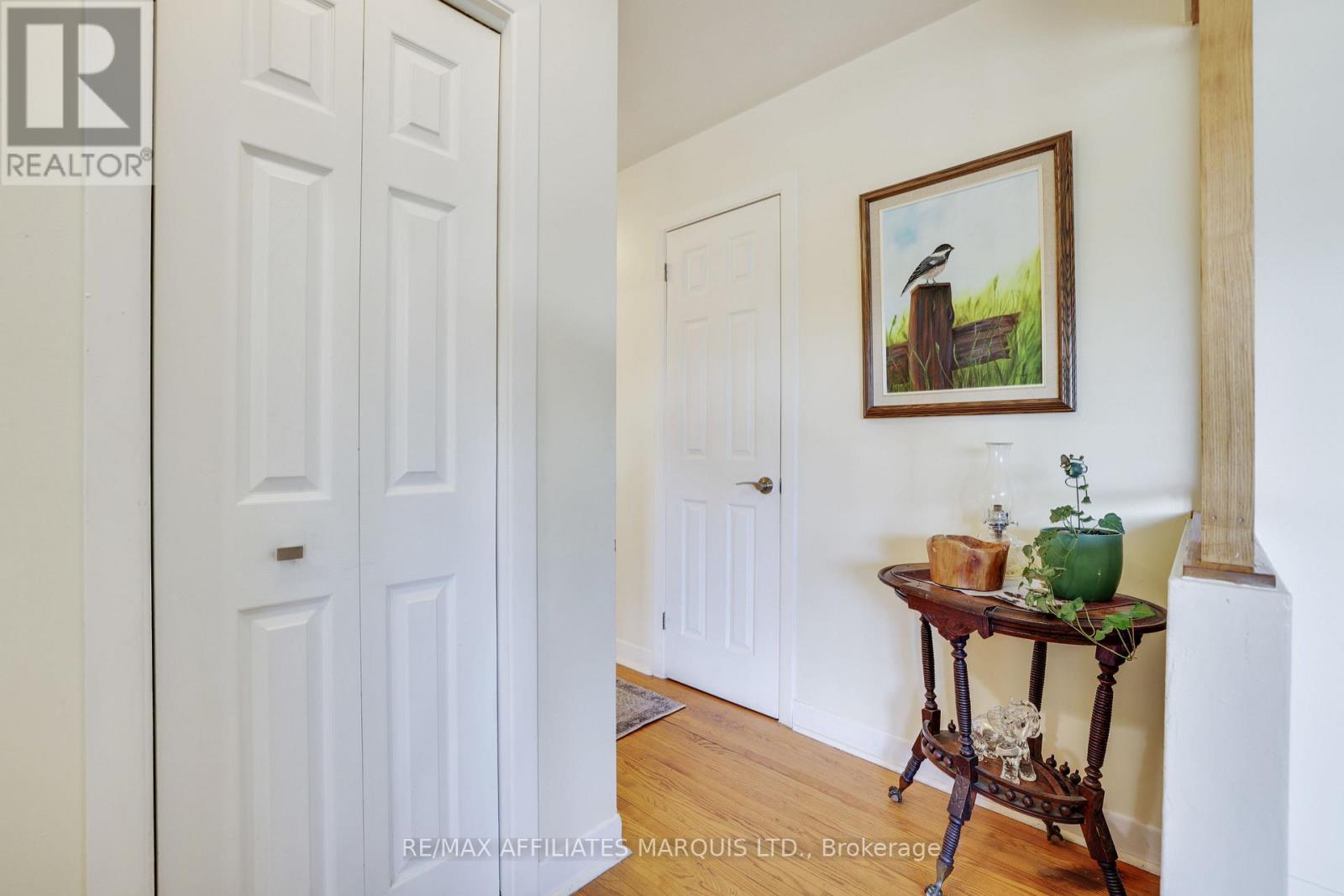 428 BELLEVUE CRESCENT - 15