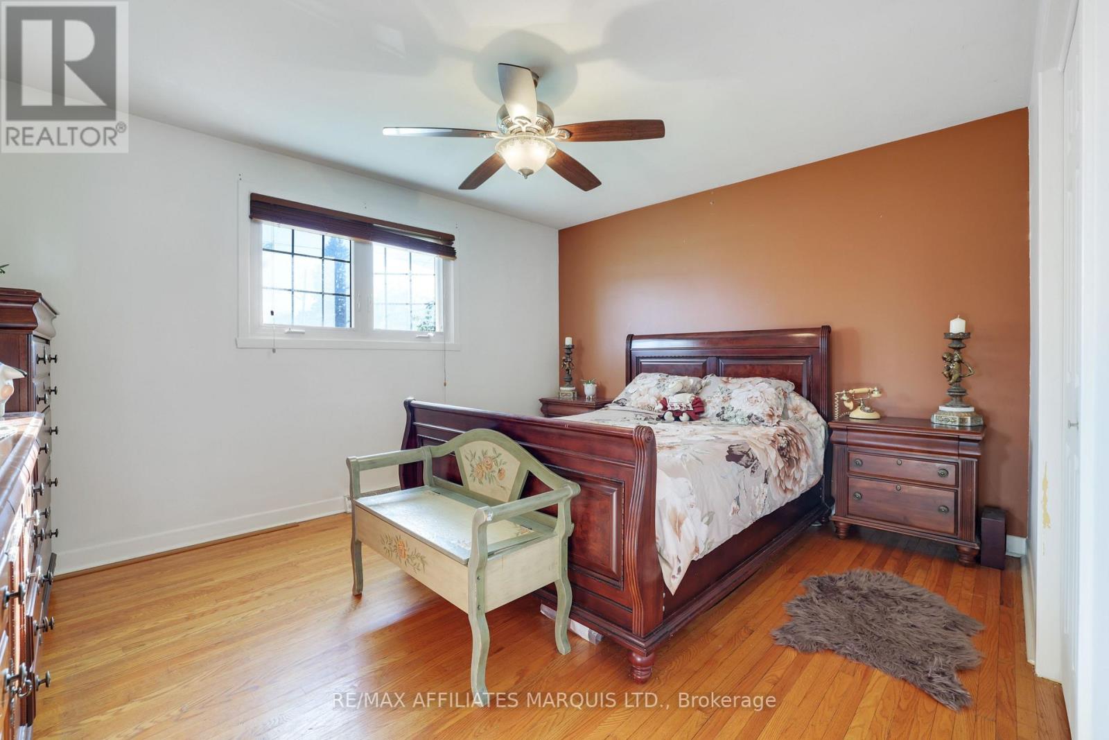 428 BELLEVUE CRESCENT - 16