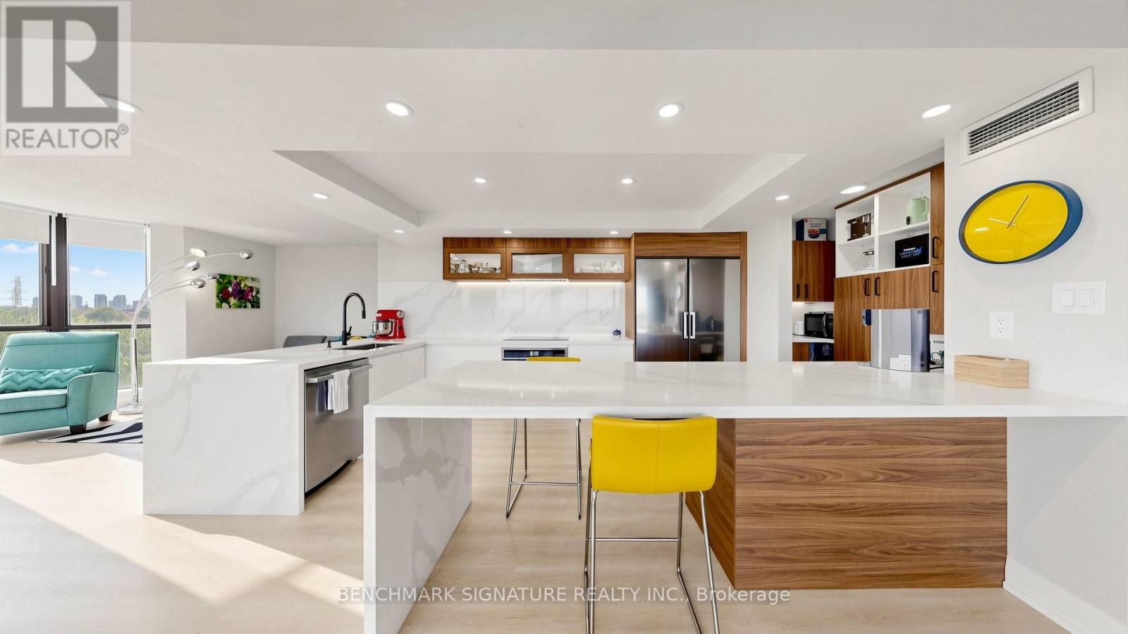 #706 131 TORRESDALE AVENUE - 14