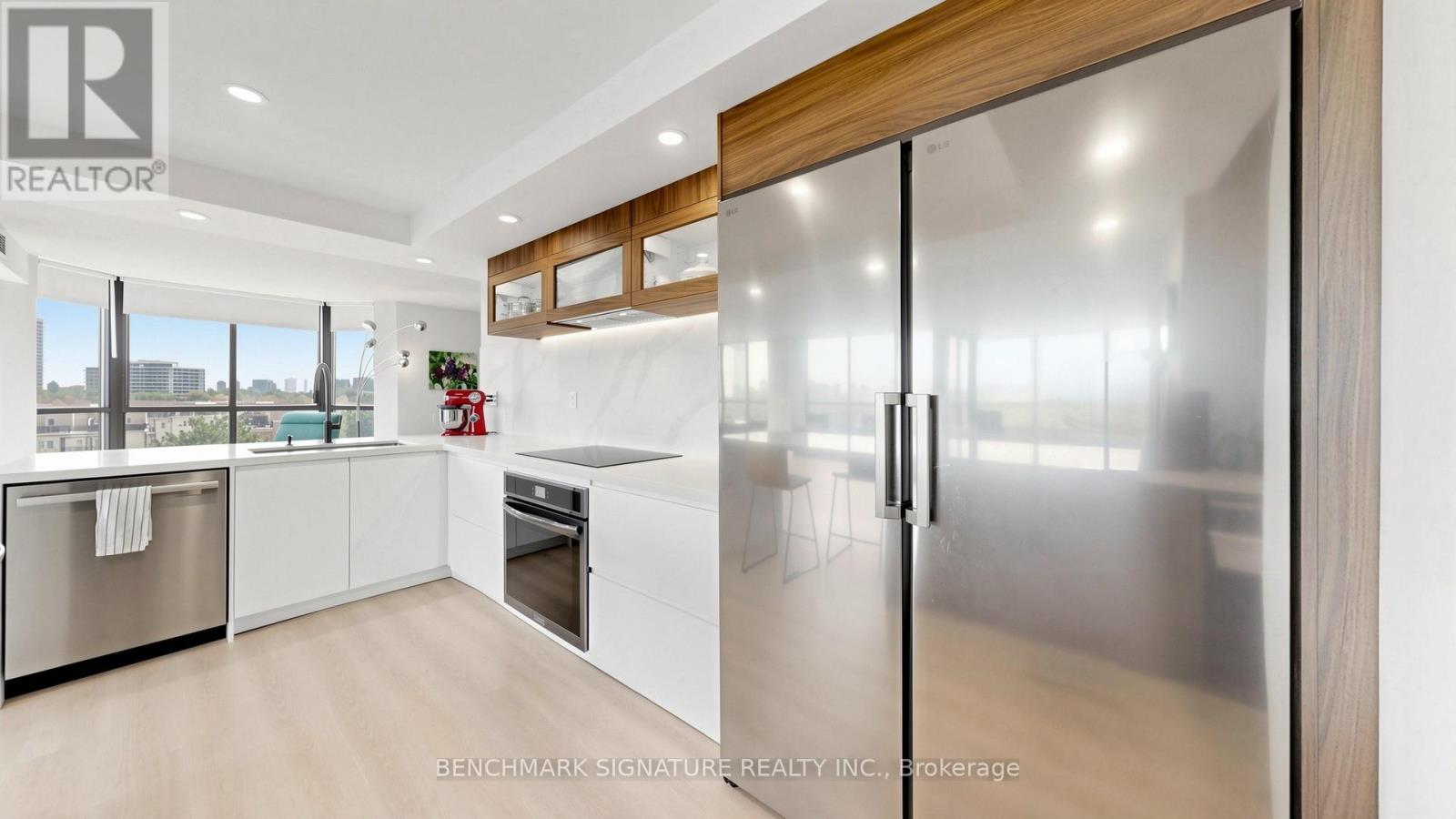 #706 131 TORRESDALE AVENUE - 21