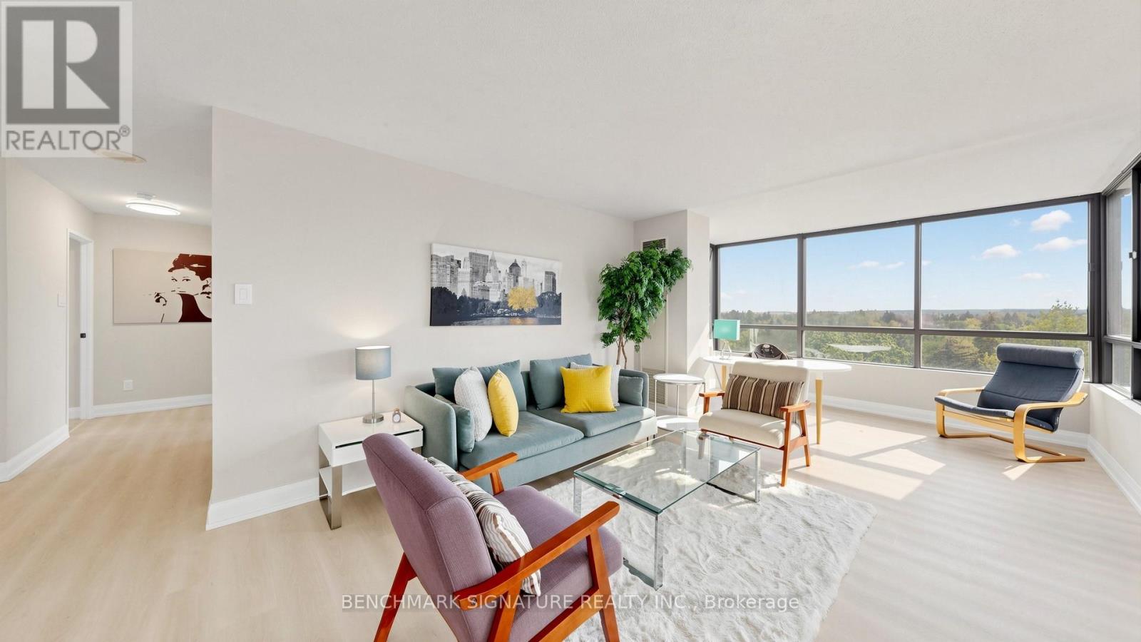 #706 131 TORRESDALE AVENUE - Image 3