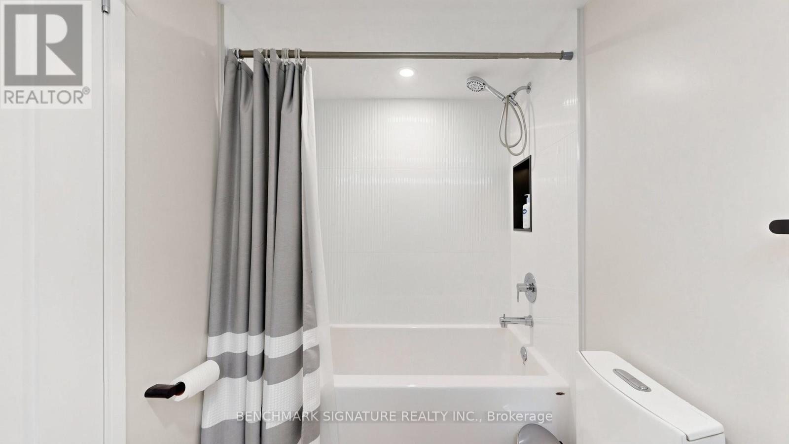 #706 131 TORRESDALE AVENUE - 30