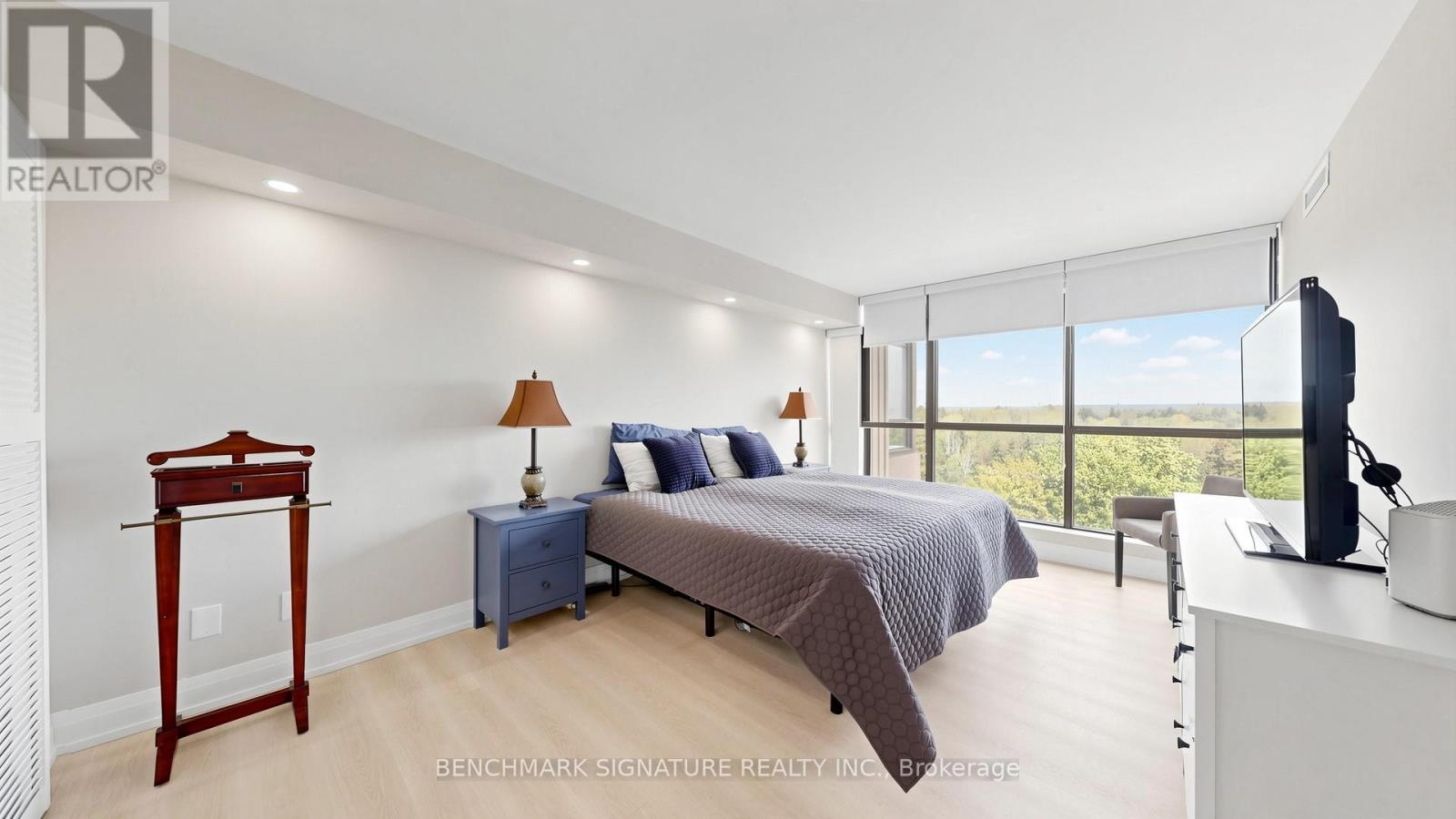 #706 131 TORRESDALE AVENUE - 31