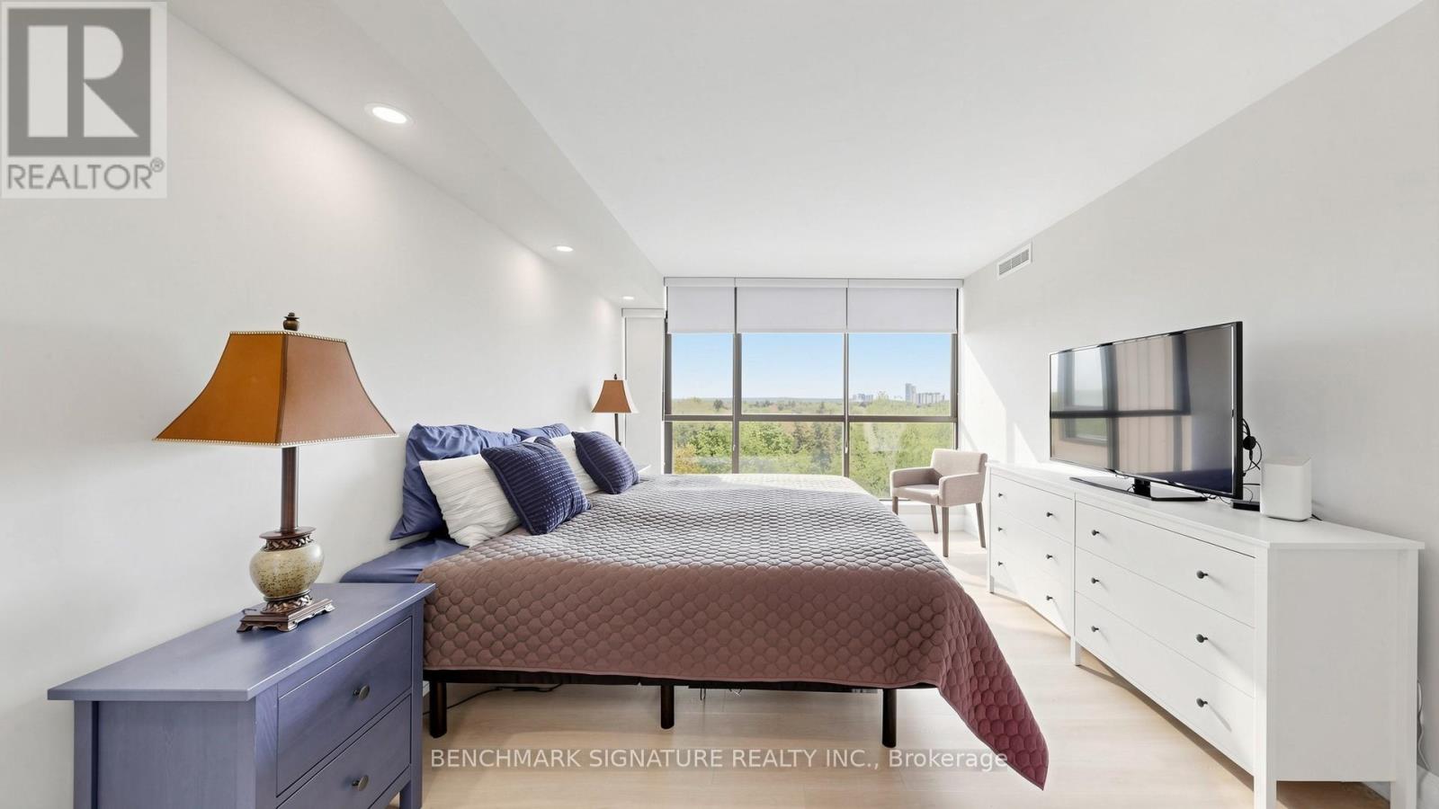 #706 131 TORRESDALE AVENUE - 33