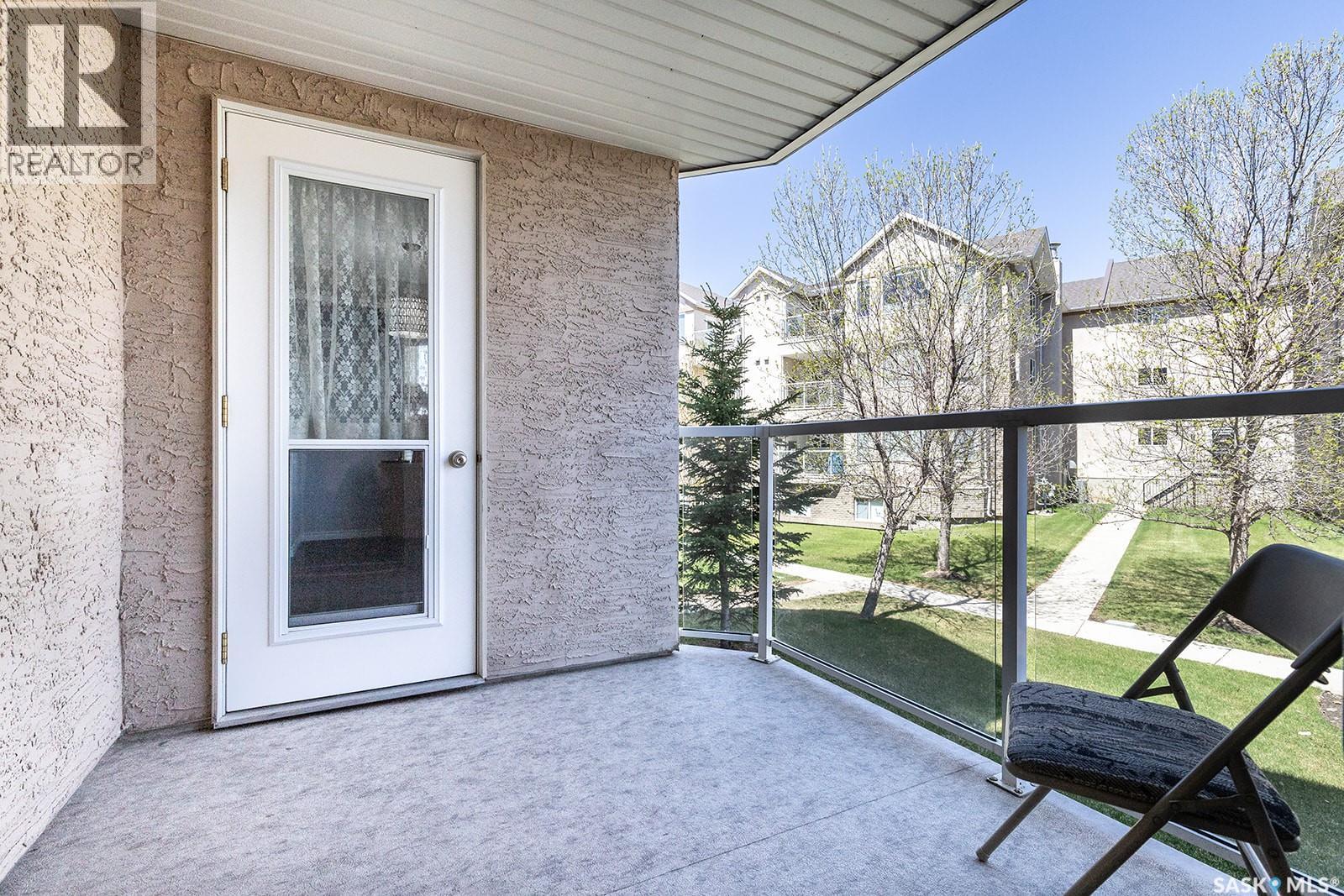 #104 230 Heath AVENUE - 23
