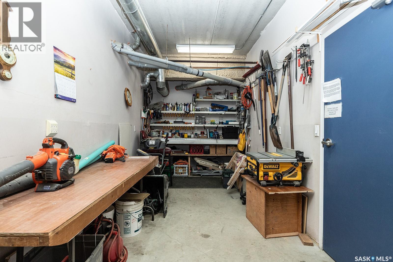 #104 230 Heath AVENUE - 29