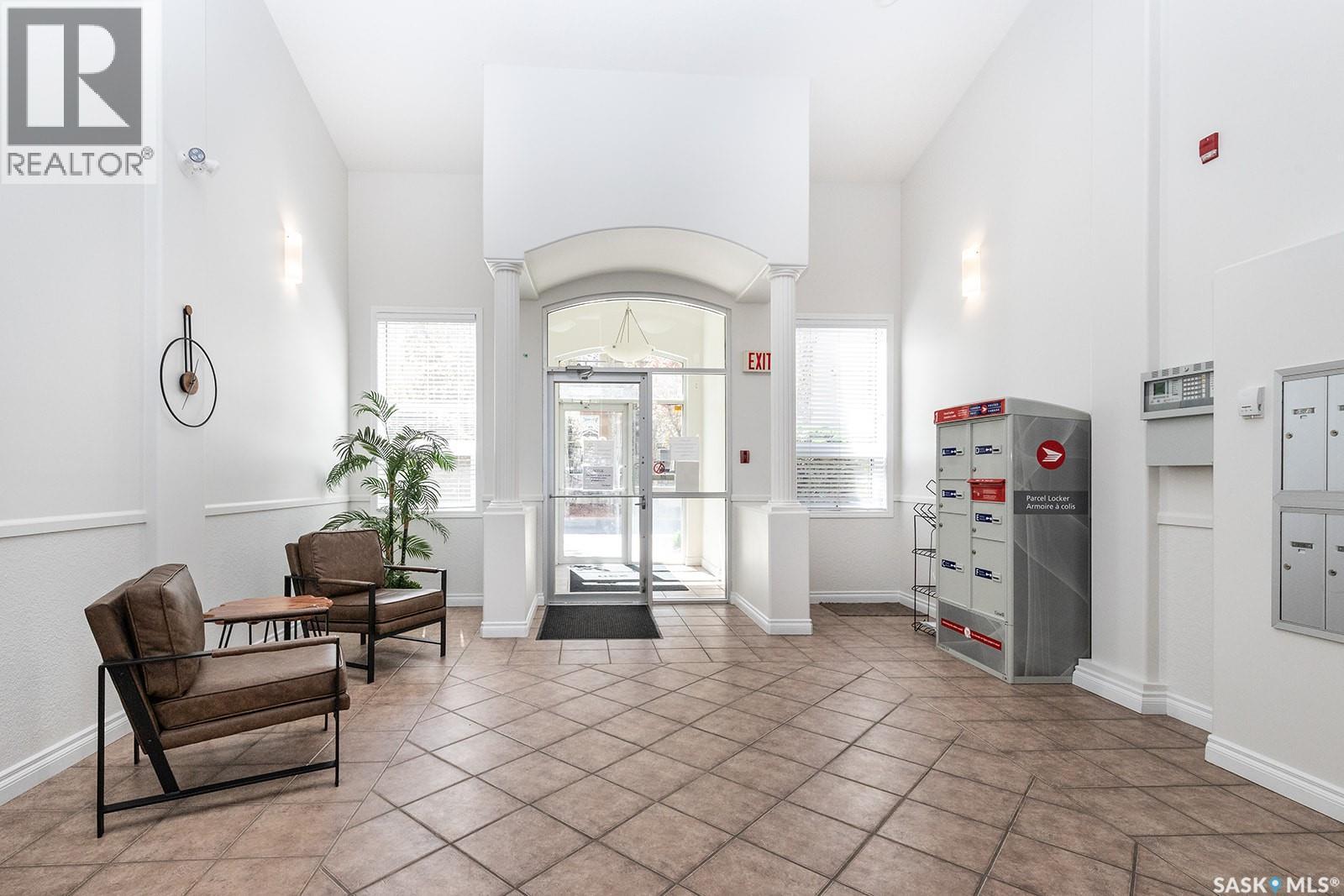 #104 230 Heath AVENUE - 36