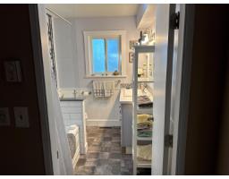 4545 208 Street, Langley, BC V3A2H7 Photo 7