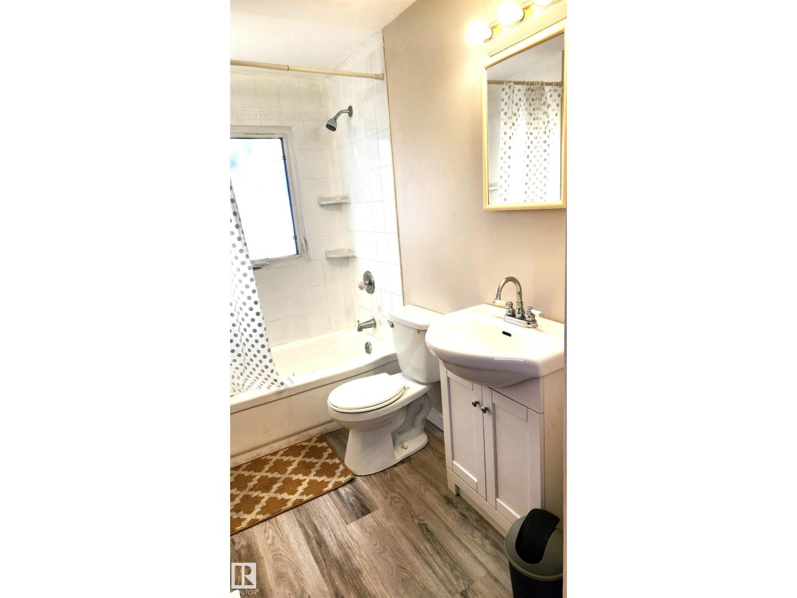 4709 106 ST NW - 34