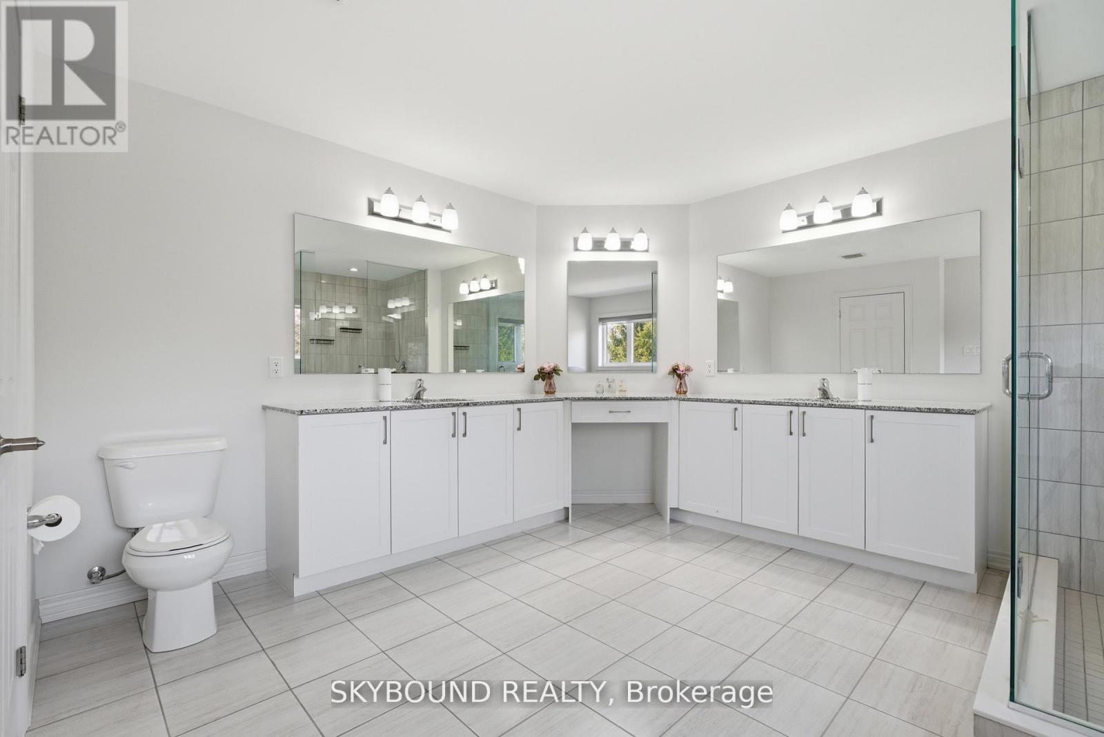 80 HARPIN WAY E - 27