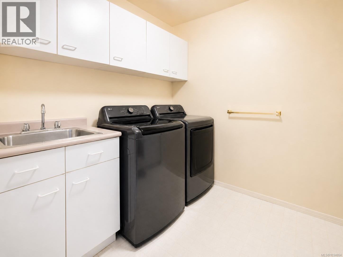  3639 Farnsworth Road, Cobble Hill