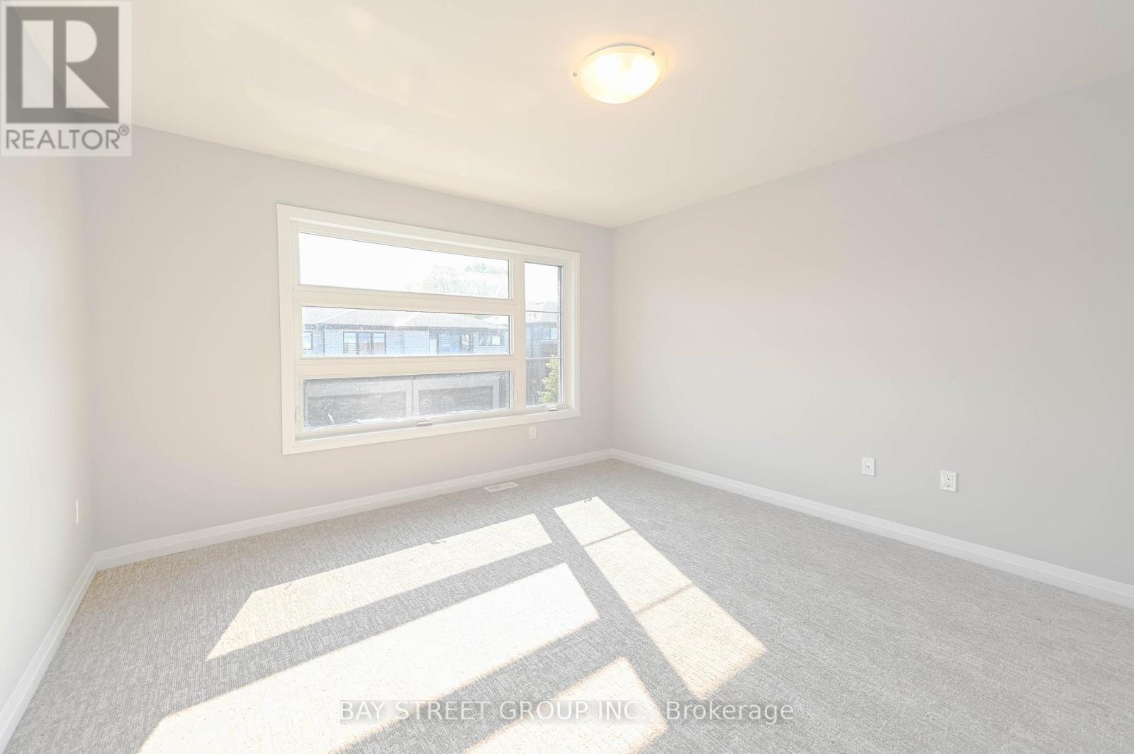 #61 4552 PORTAGE ROAD - 16