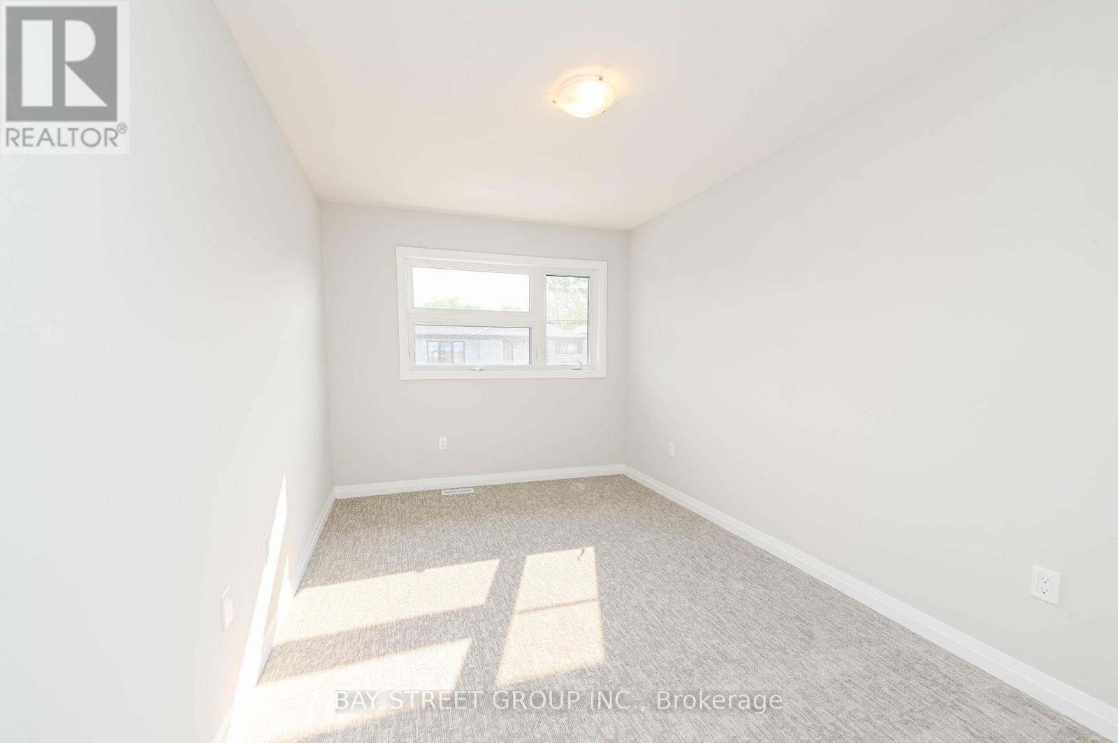 #61 4552 PORTAGE ROAD - 21