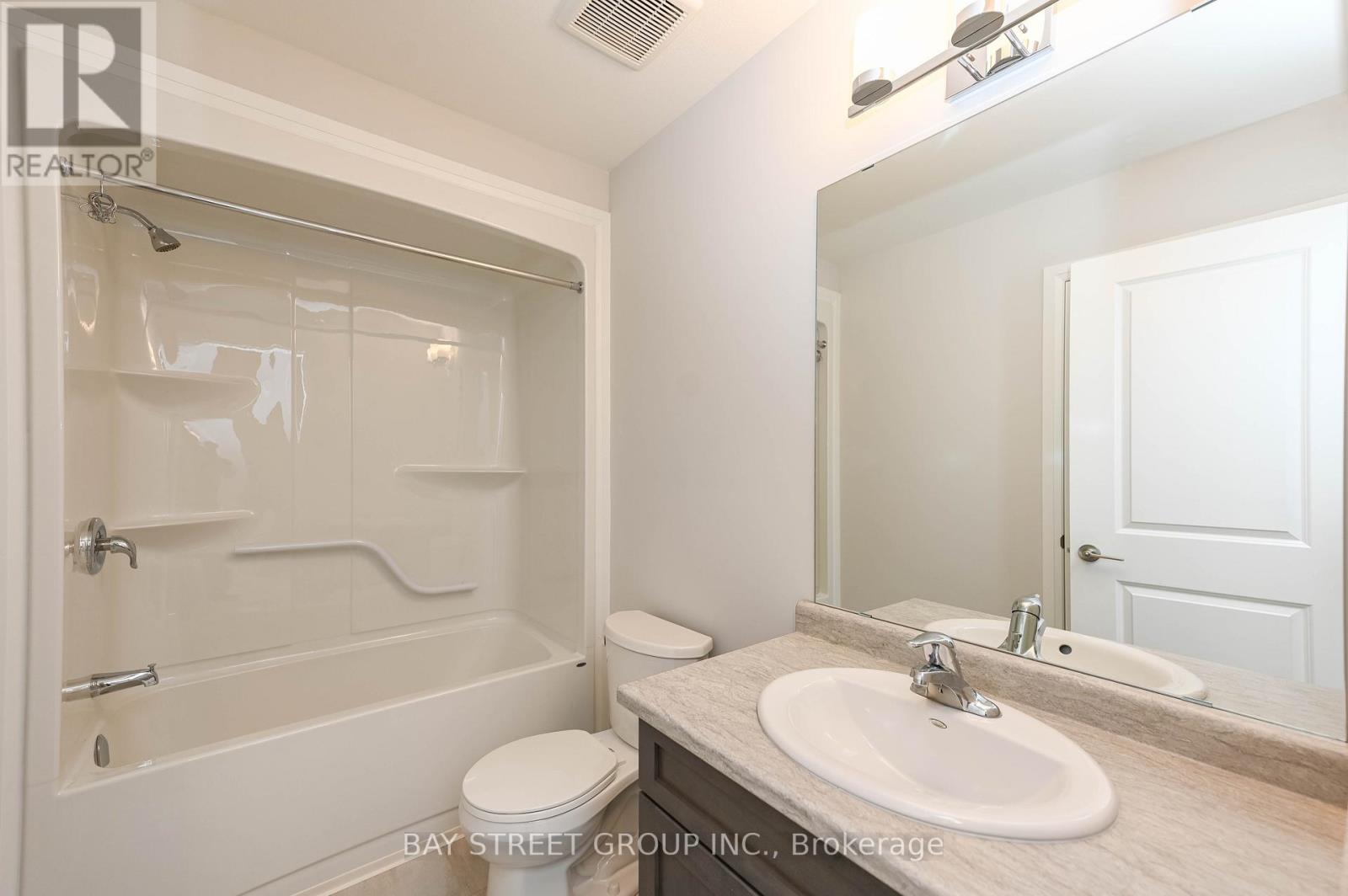 #61 4552 PORTAGE ROAD - 24