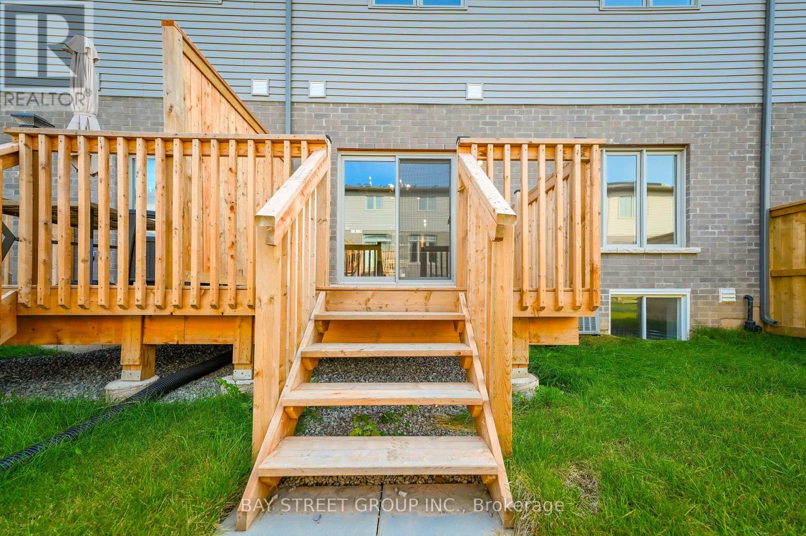 #61 4552 PORTAGE ROAD - 35