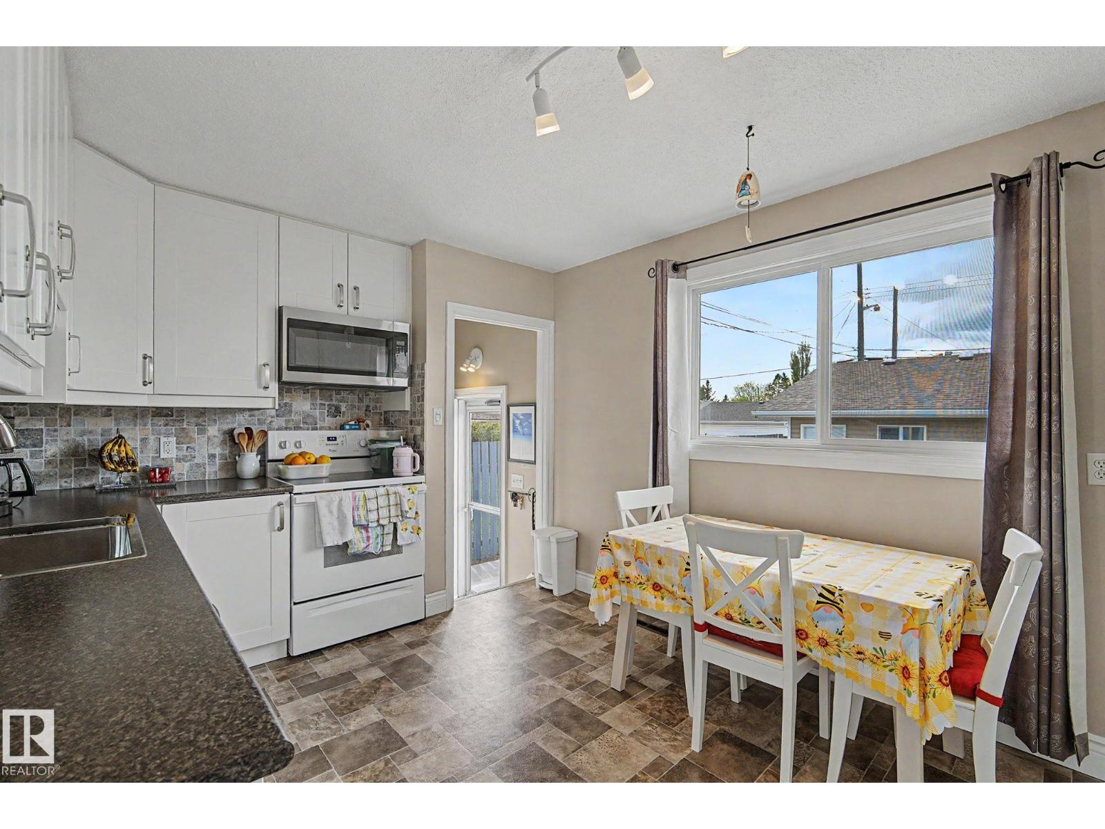 13548 123 ST NW - 10