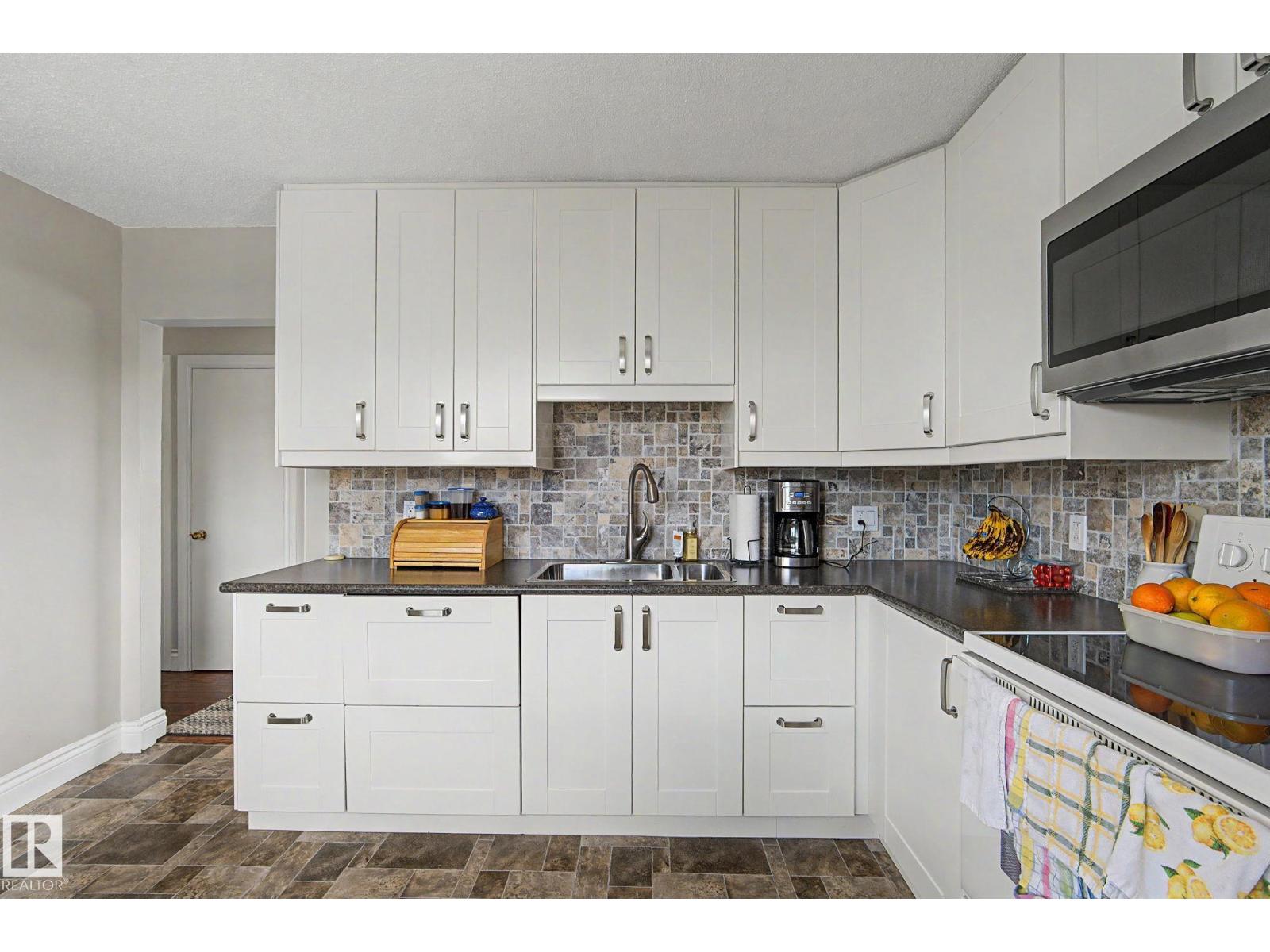 13548 123 ST NW - 11