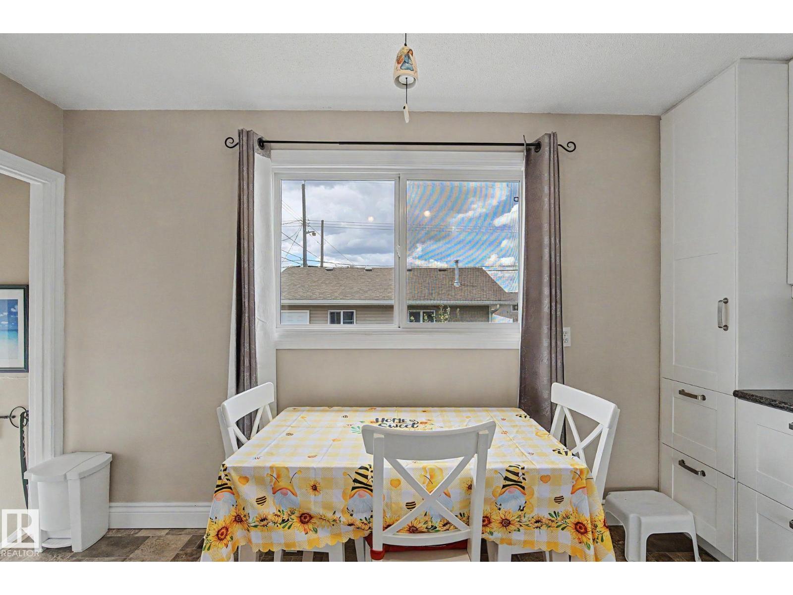 13548 123 ST NW - 15
