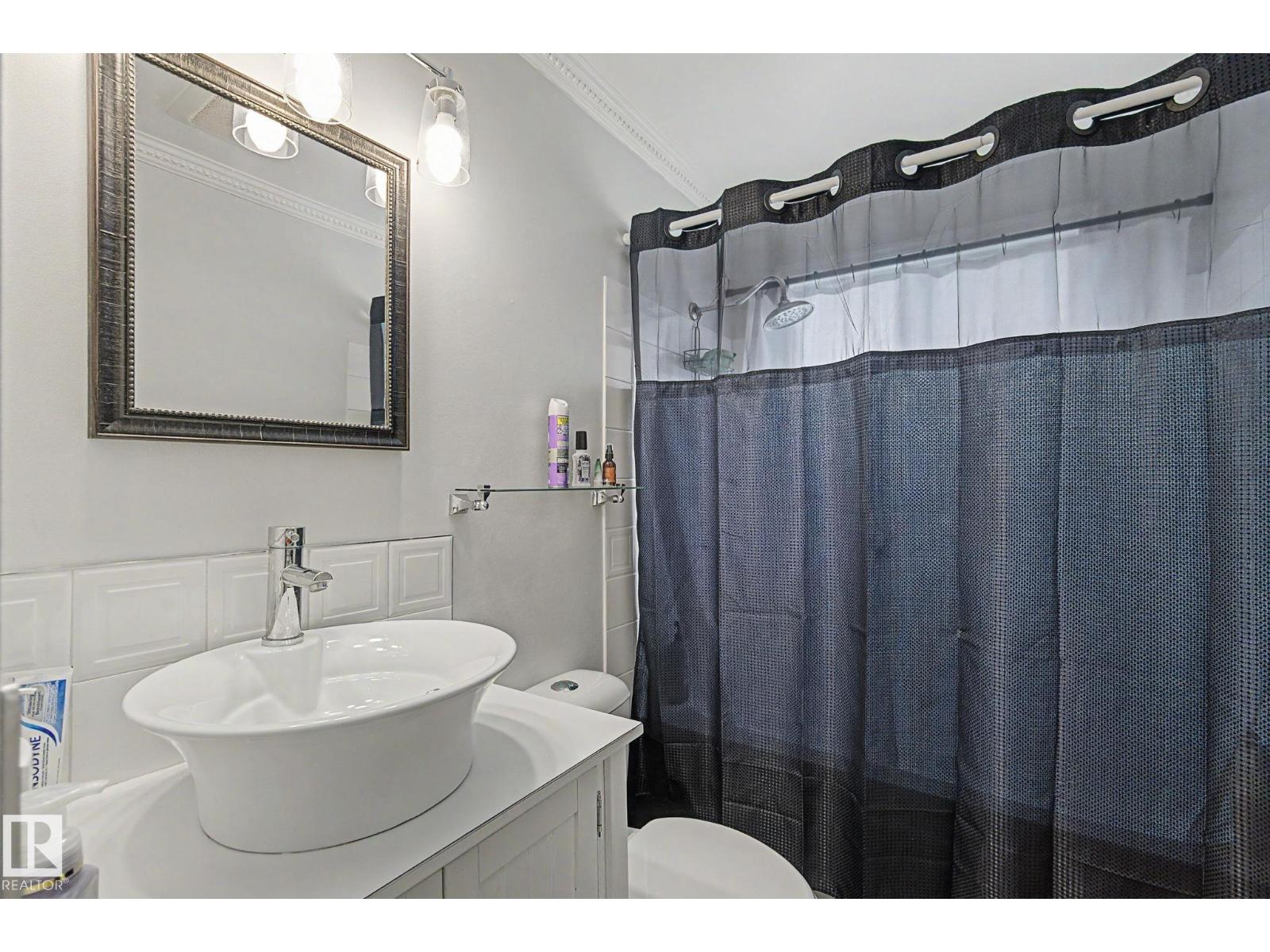 13548 123 ST NW - 16