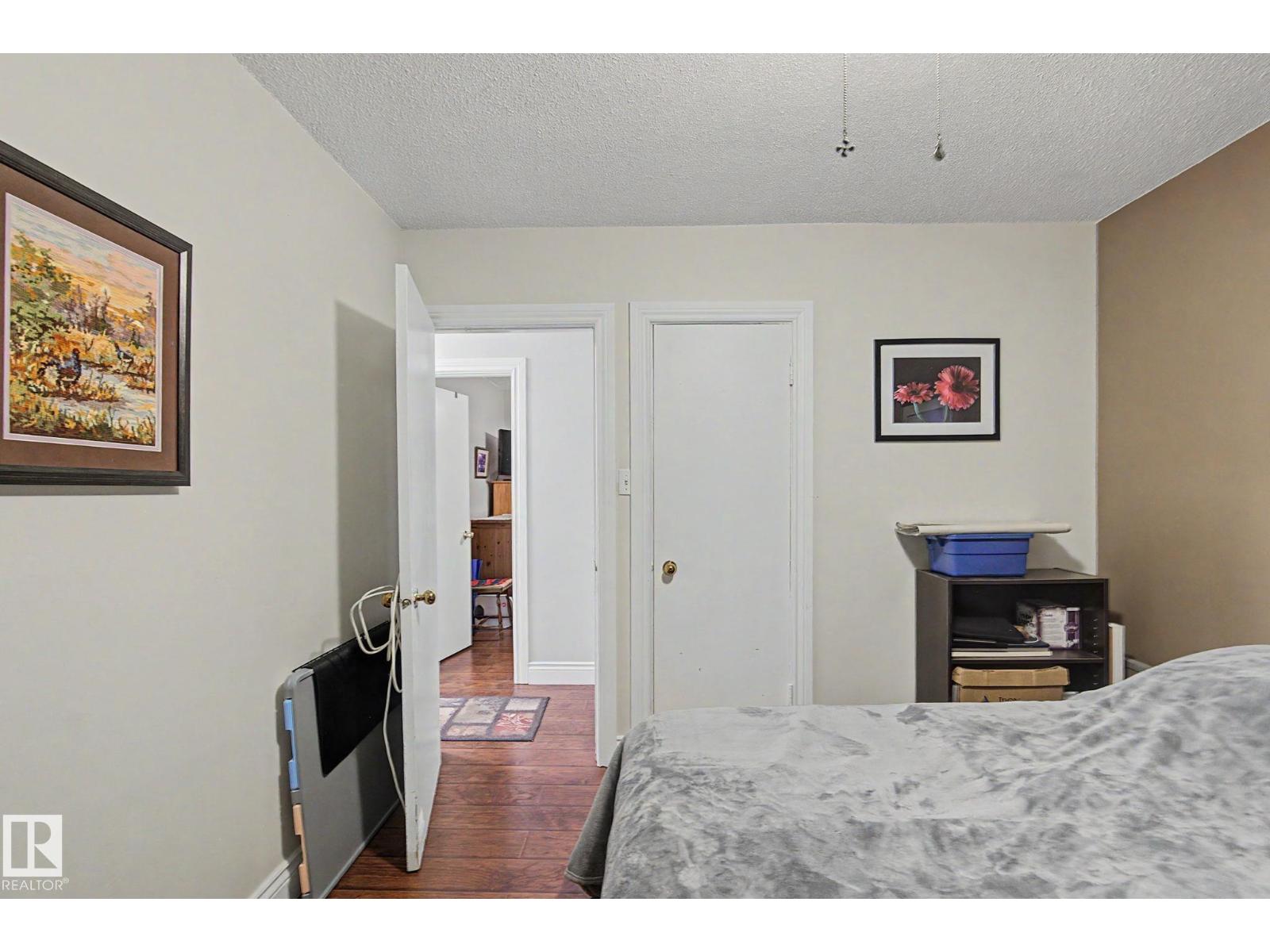 13548 123 ST NW - 21
