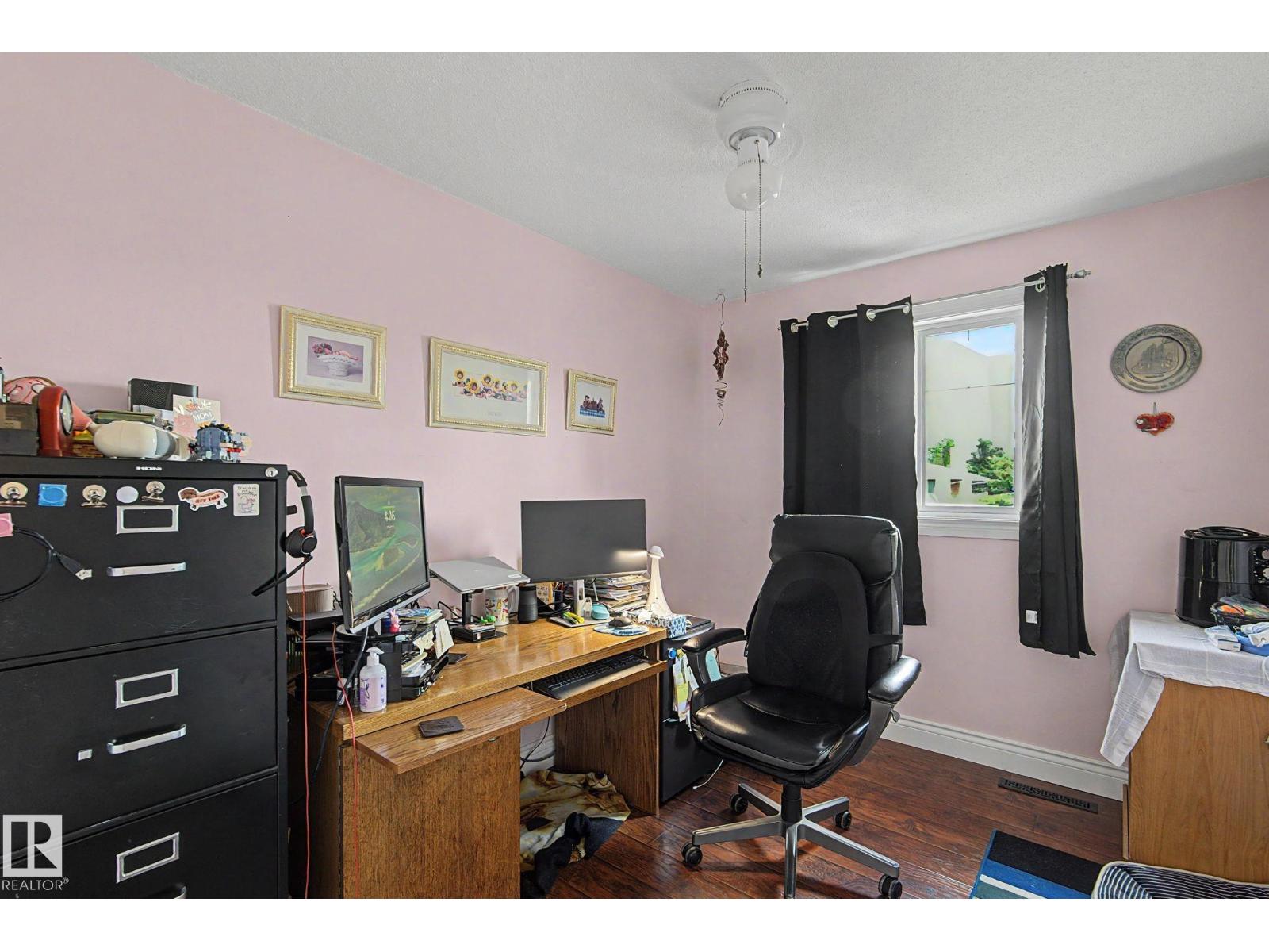 13548 123 ST NW - 23