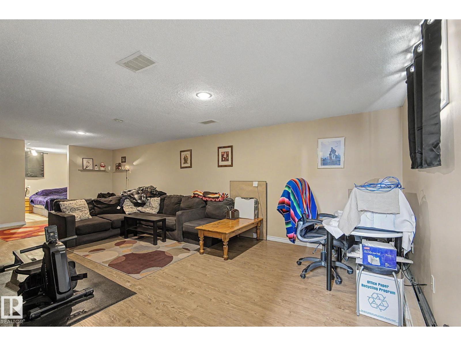 13548 123 ST NW - 27