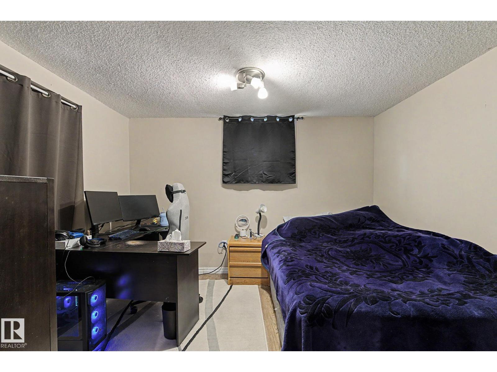 13548 123 ST NW - 32