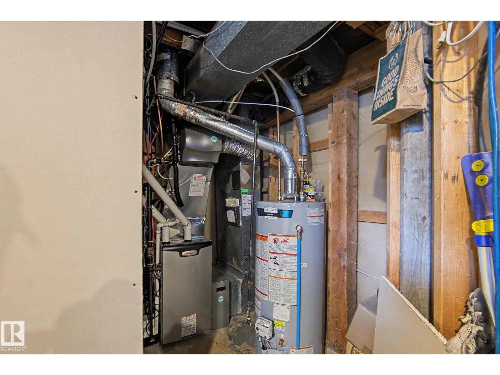 13548 123 ST NW - 35