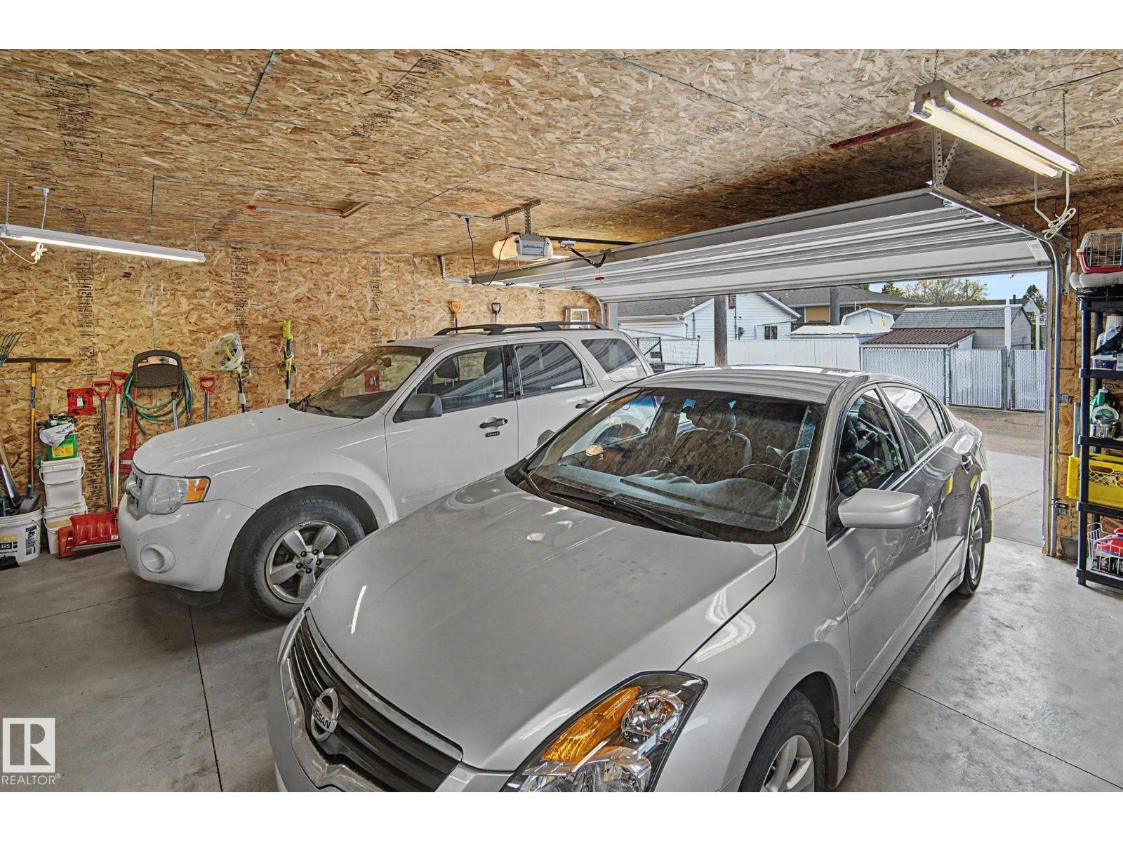 13548 123 ST NW - 44