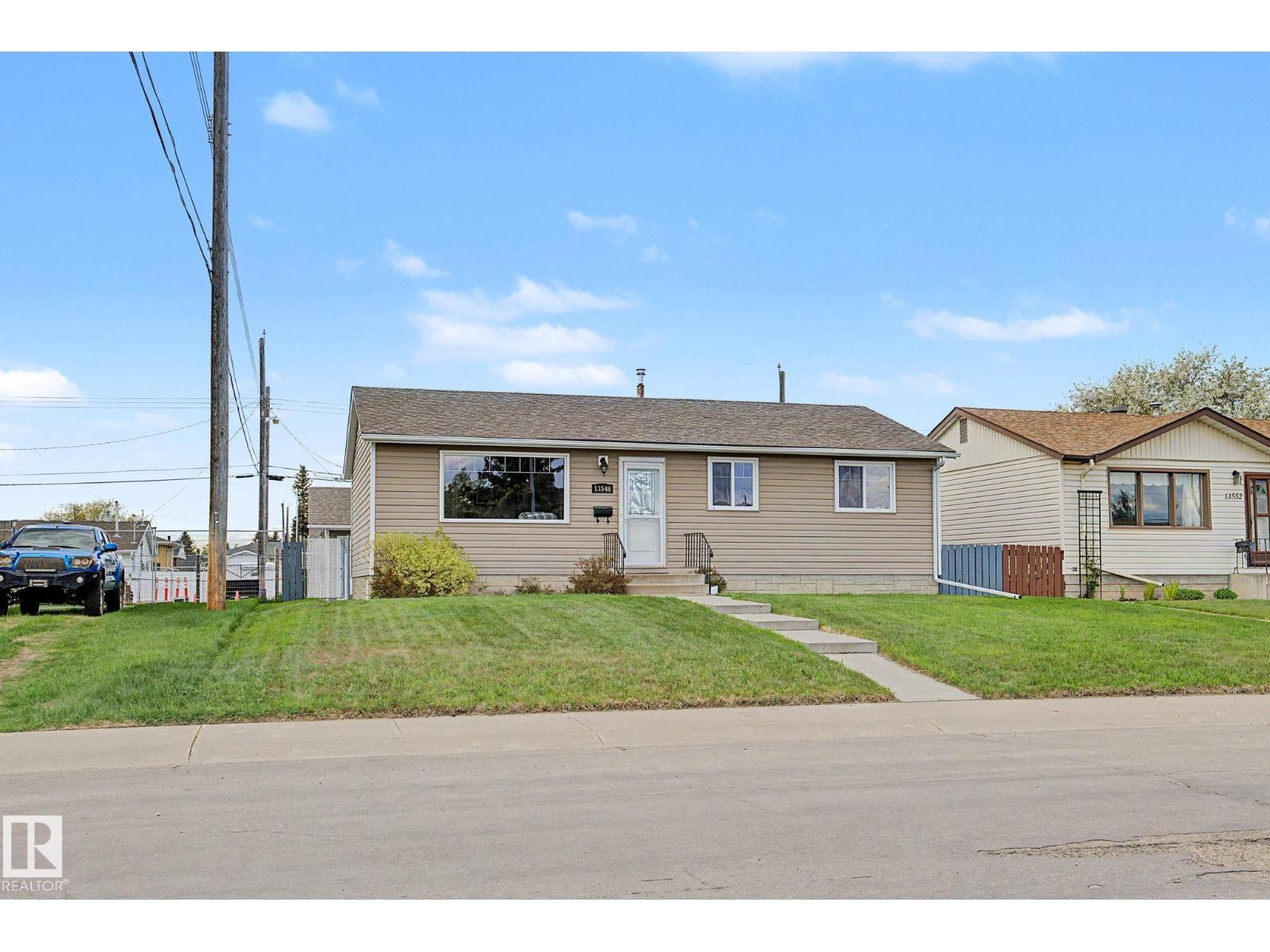 13548 123 ST NW - 48