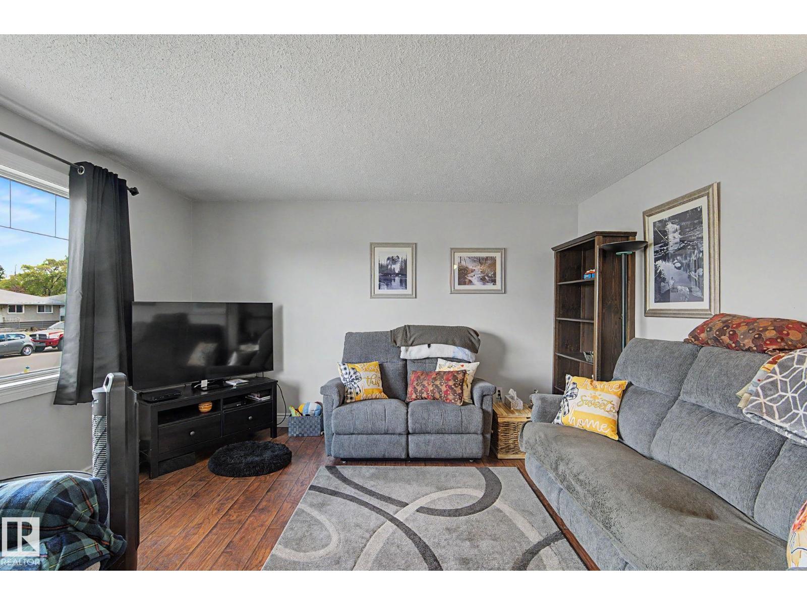 13548 123 ST NW - 8