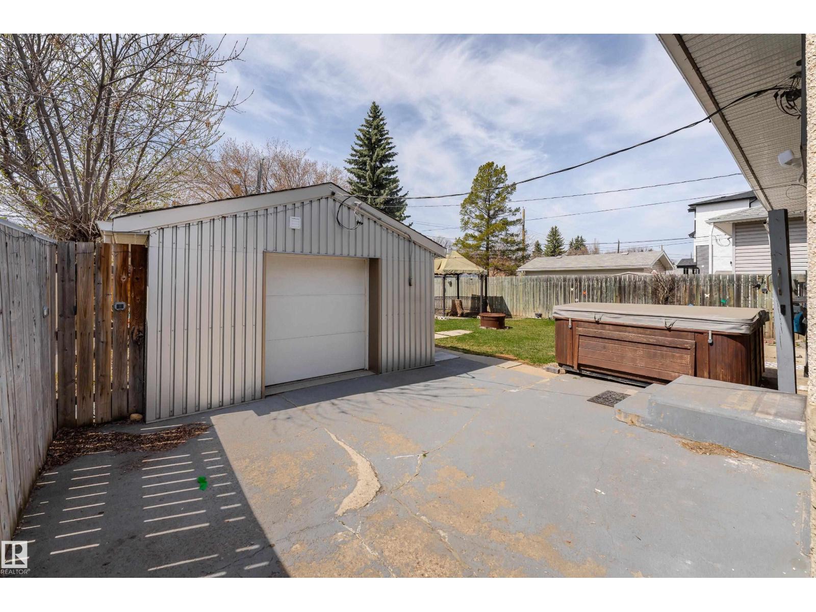 11844 ST ALBERT TR NW - 42