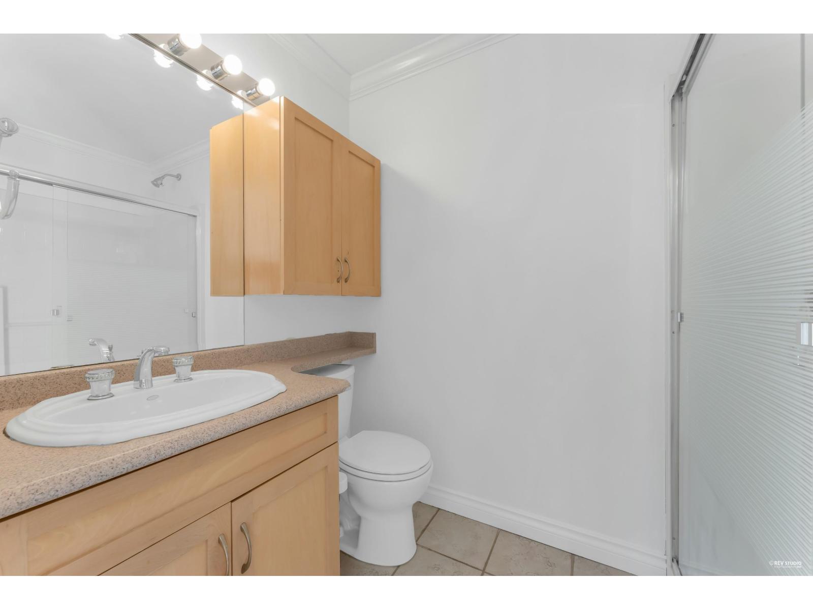 4 Bed, 4 Bath House for Sale in Delta – 8063 WILTSHIRE BOULEVARD, Delta – MLS# R3127373 - Image 9