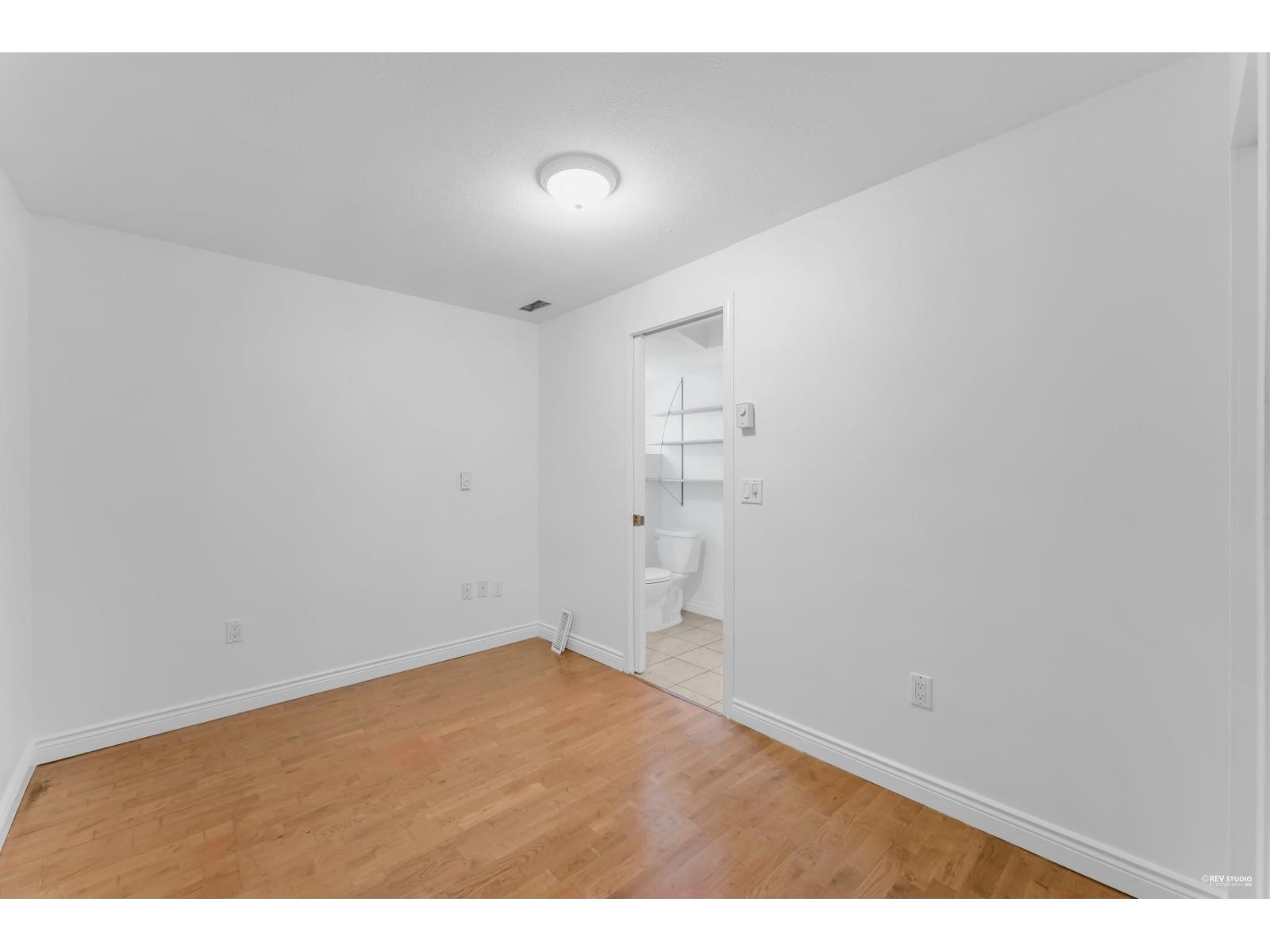 4 Bed, 4 Bath House for Sale in Delta – 8063 WILTSHIRE BOULEVARD, Delta – MLS# R3127373 - Image 13