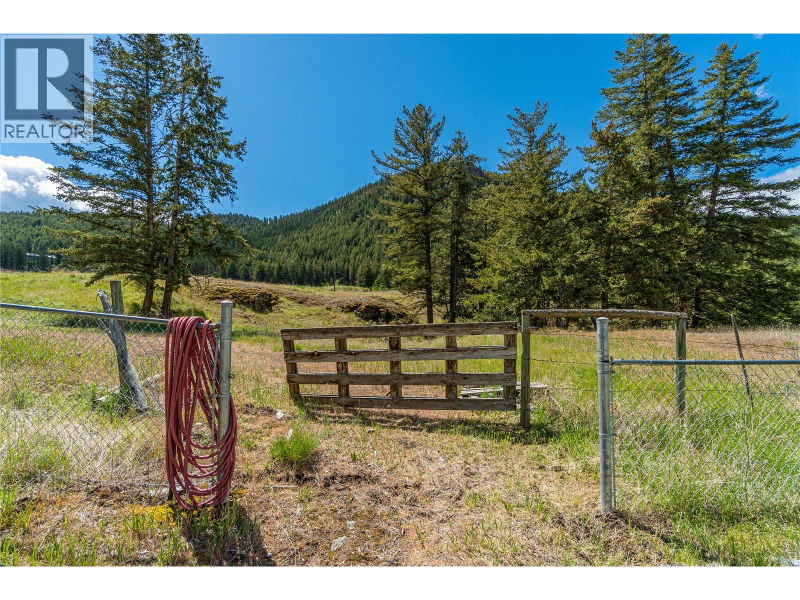 1566 Barnhartvale Road - 44