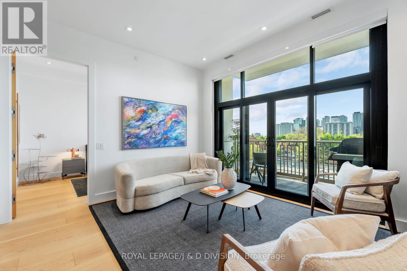 #710 1 STRATHGOWAN AVENUE - 9