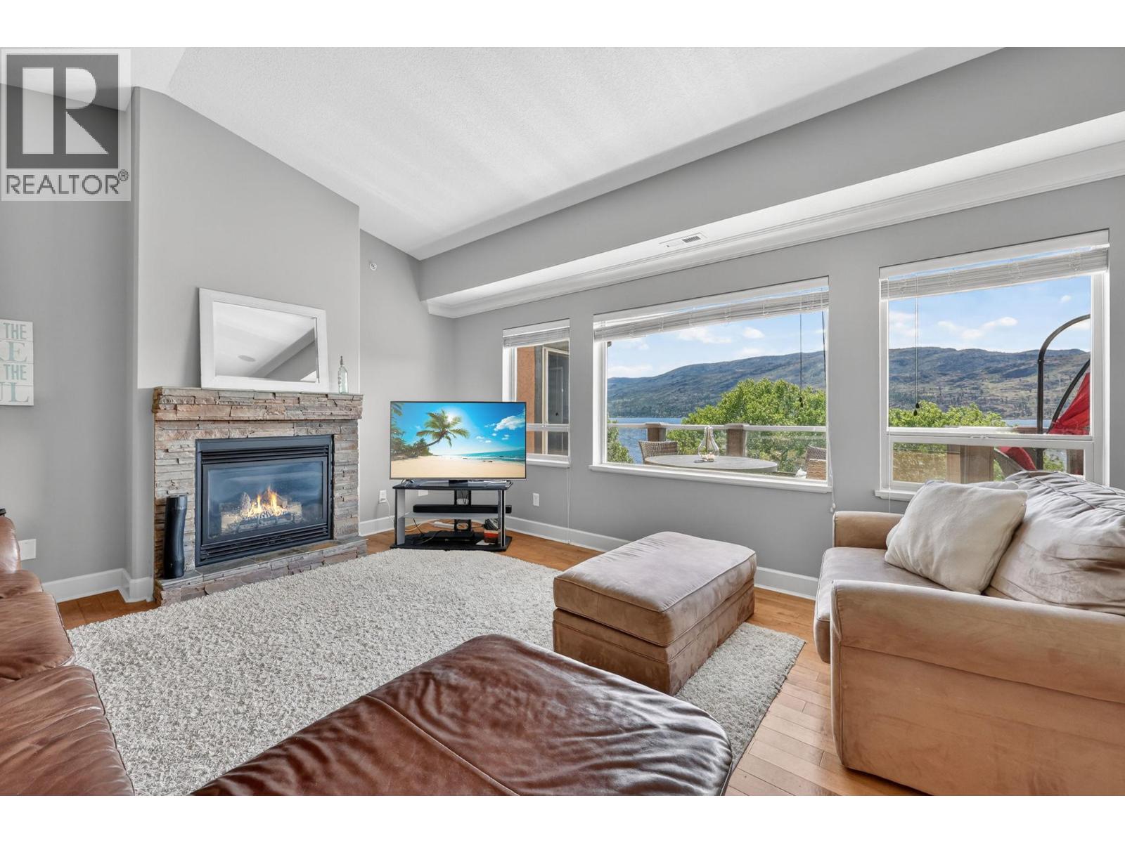 #323 3996 Beach Avenue - 12