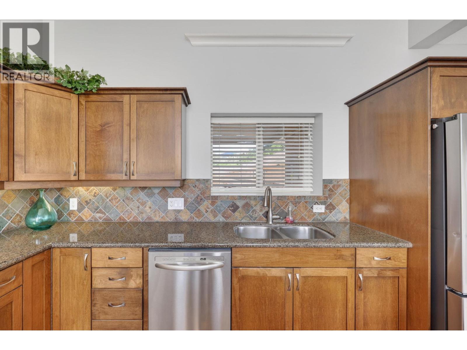 #323 3996 Beach Avenue - 21