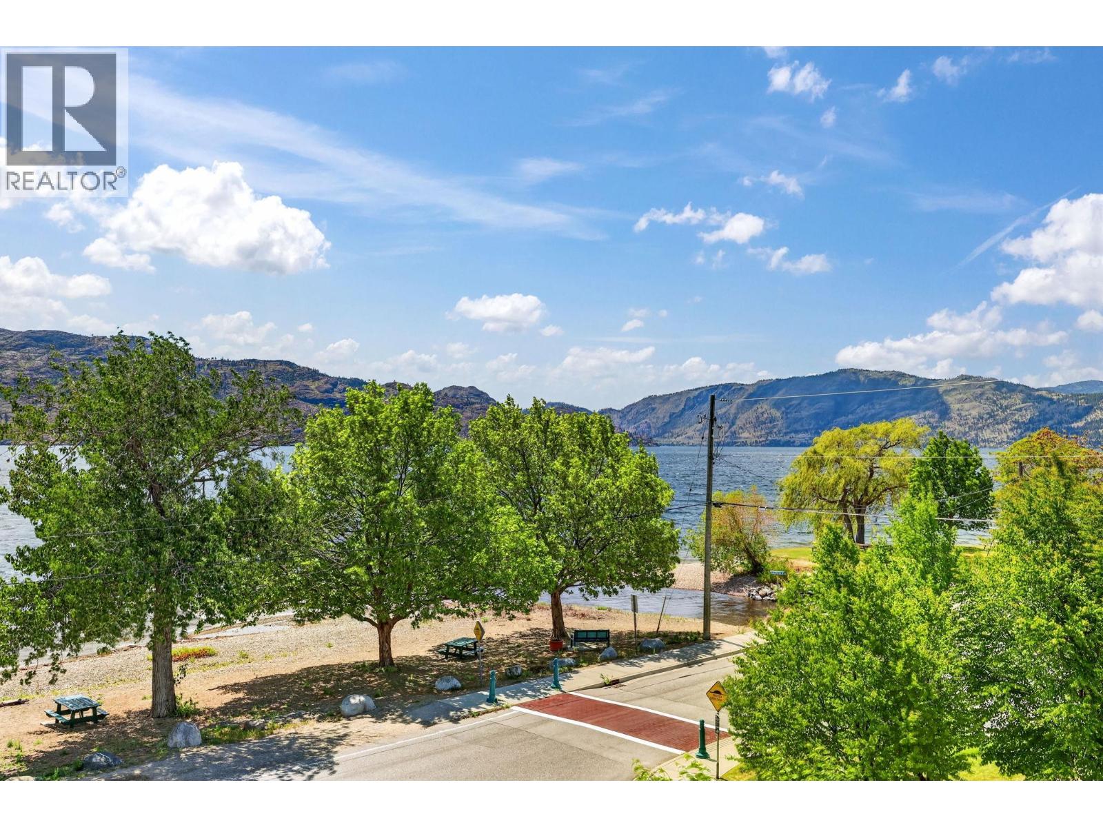 #323 3996 Beach Avenue - 31