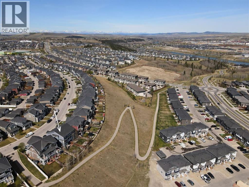 664 River Heights Crescent - 32