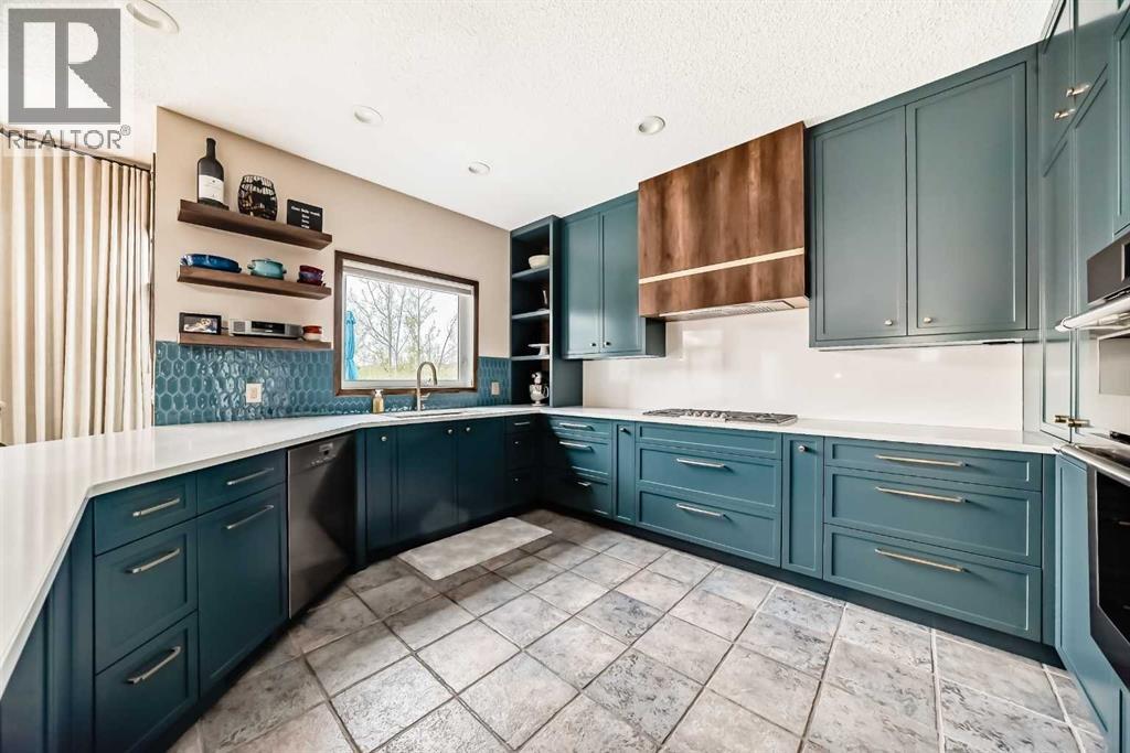 1416 Strathcona Drive SW - 5