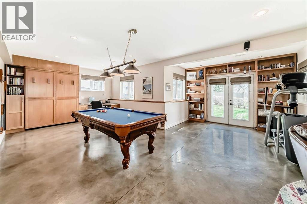 1416 Strathcona Drive SW - 33