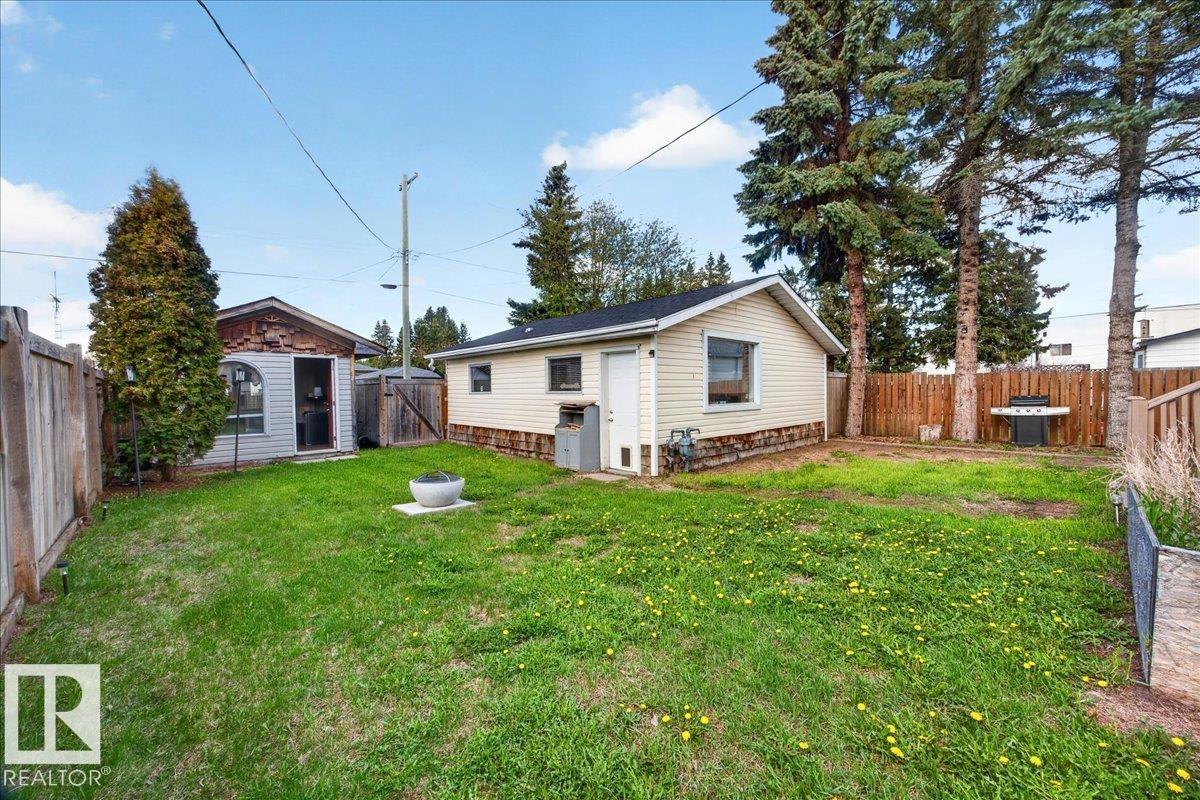 5040 52 ST - 42