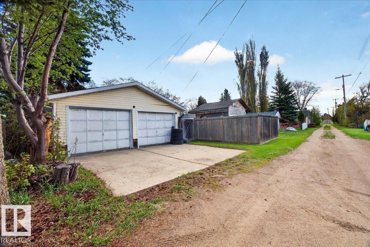 5040 52 ST - 43