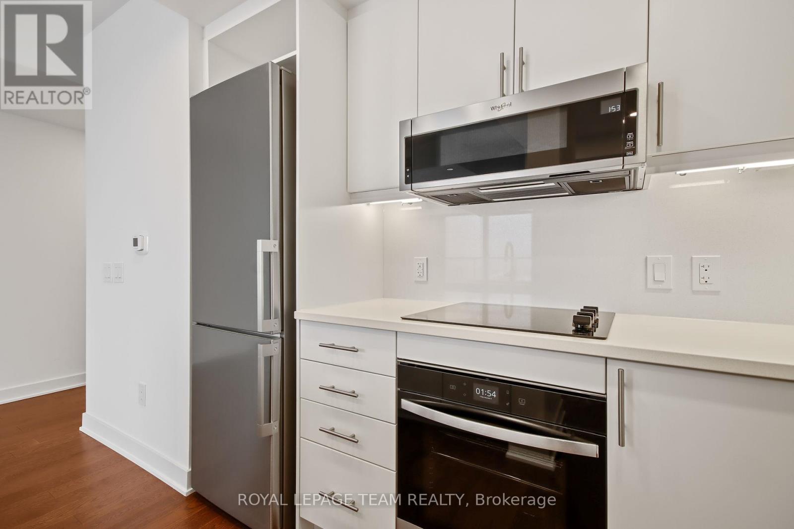 #2402 340 QUEEN STREET - 11