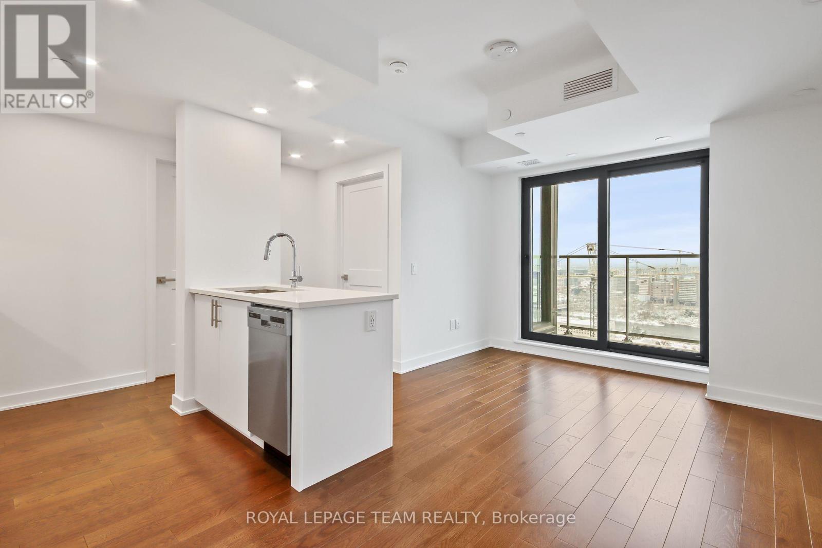 #2402 340 QUEEN STREET - 12