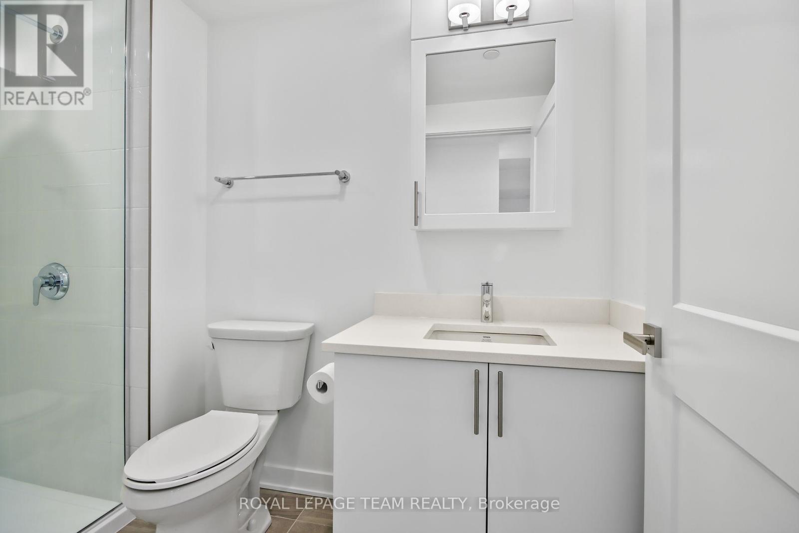#2402 340 QUEEN STREET - 18