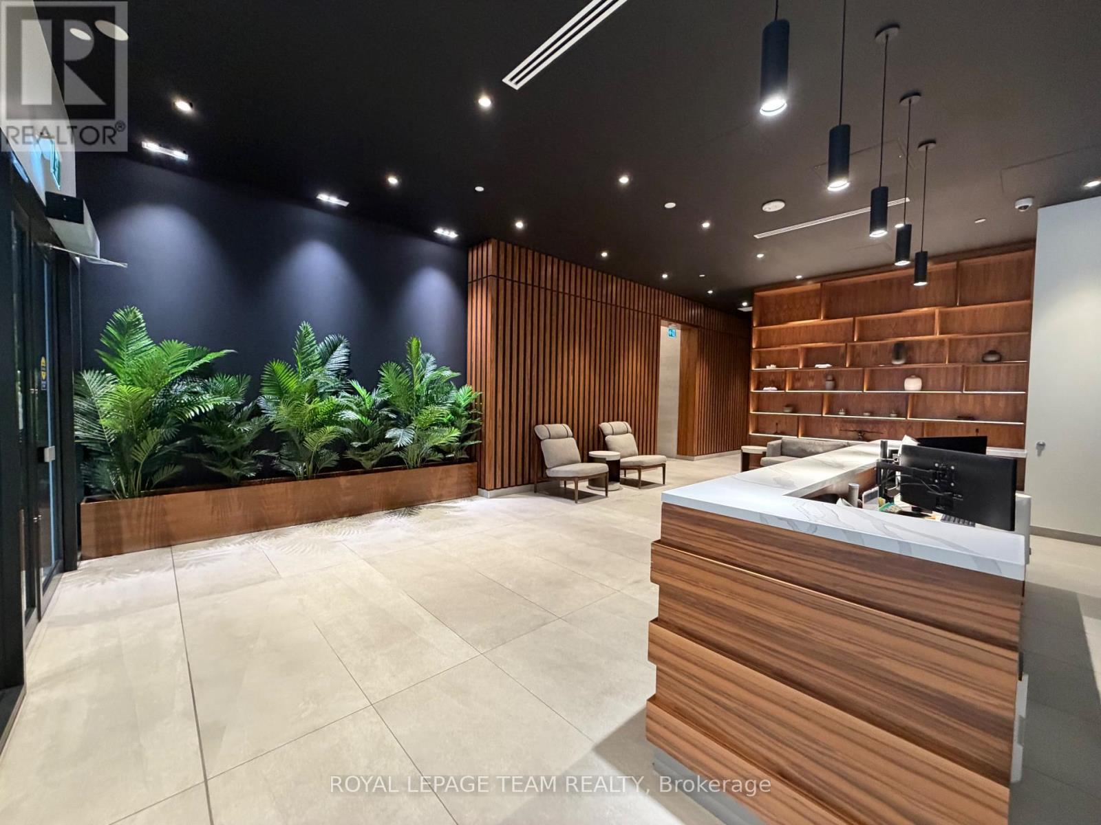 #2402 340 QUEEN STREET - 2