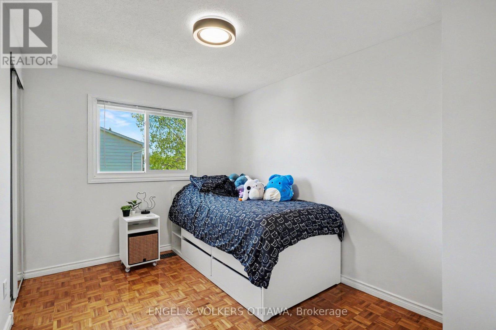 80 MORTON DRIVE - 21