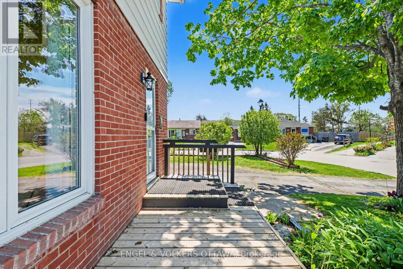 80 MORTON DRIVE - 33